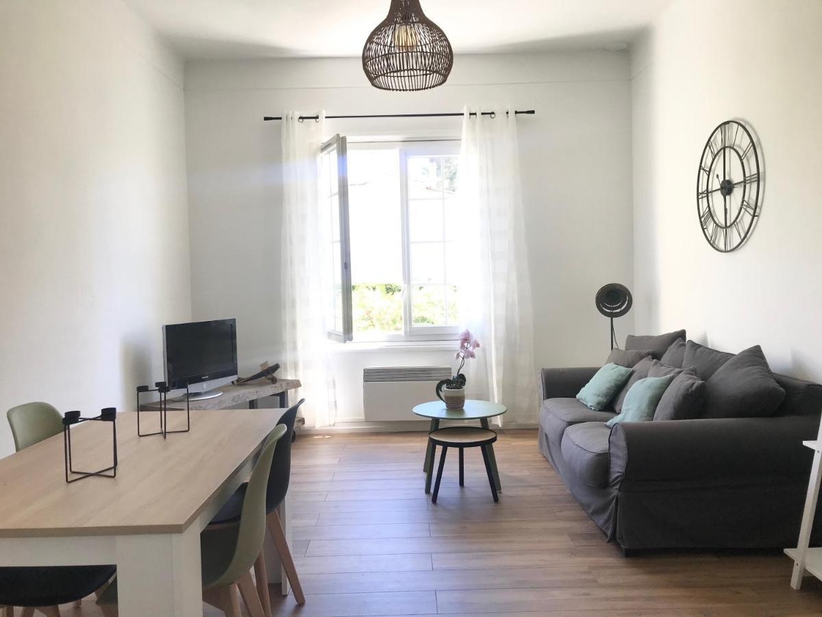 Grand F2 Quartier Les Plaines, Boulouris Proche Mer Et Port Santa-Lucia Сен-Рафаель Екстер'єр фото